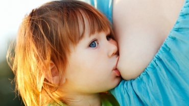 6 Awesome Facts About Your Breastfeeding Boobs