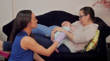 How to Feed your Baby: Laid-Back or Straddle-Hold