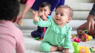Developmental Milestones for Baby: Ninth Month