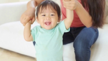 Developmental Milestones for Baby: Twelfth Month