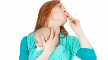 How Smoking Affects Breastfeeding?