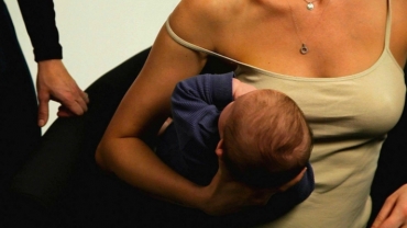 How to Do the Football Breastfeeding Position?
