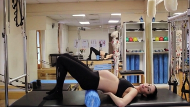 Leg Stretch and Strengthening Exercise for Pregnant Women