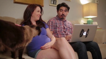 Weird Things Pregnant Couples Do With Their Cats