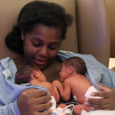 High-Risk Pregnancy with Twins: Jasmine’s Story