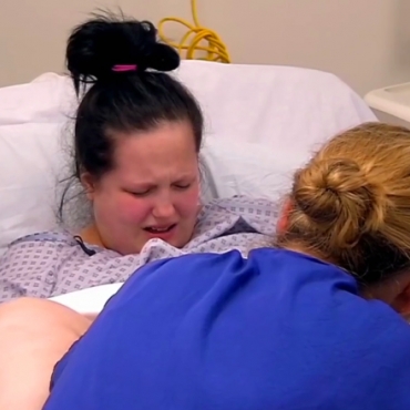 Giving Birth as a Young Mum