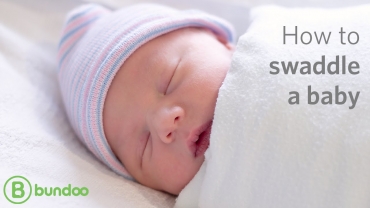 How to swaddle a baby