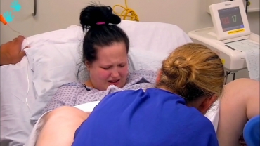 Giving Birth as a Young Mum