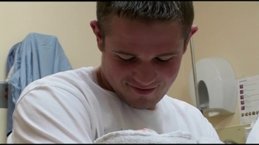 Choosing to have a baby (3) Katrina and John's Story | One Born Every Minute