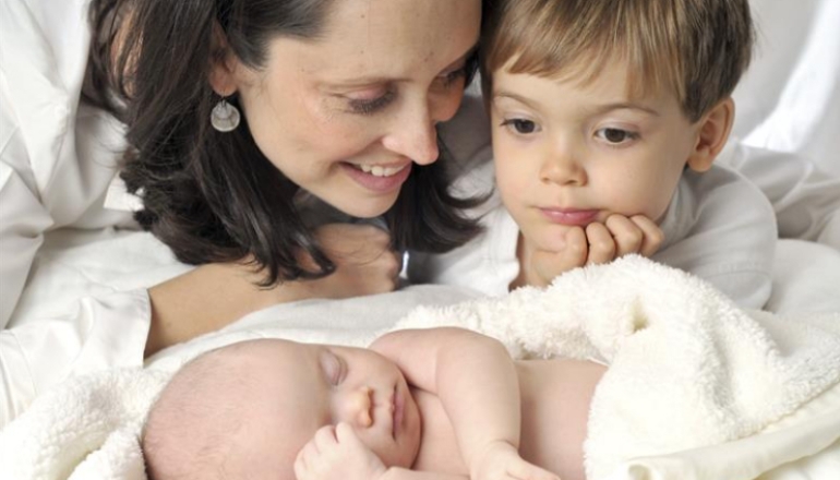 How to Introduce Toddler to New Baby