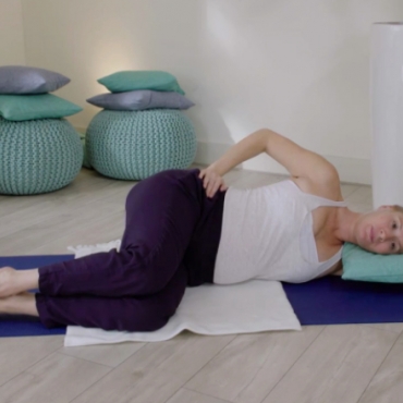 Prenatal Pilates: Side Lying Mermaid