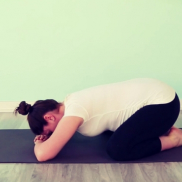 Top 5 Yoga Poses to Do While Pregnant