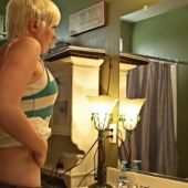 How to Deal with Menstrual Cramping (5 Steps)